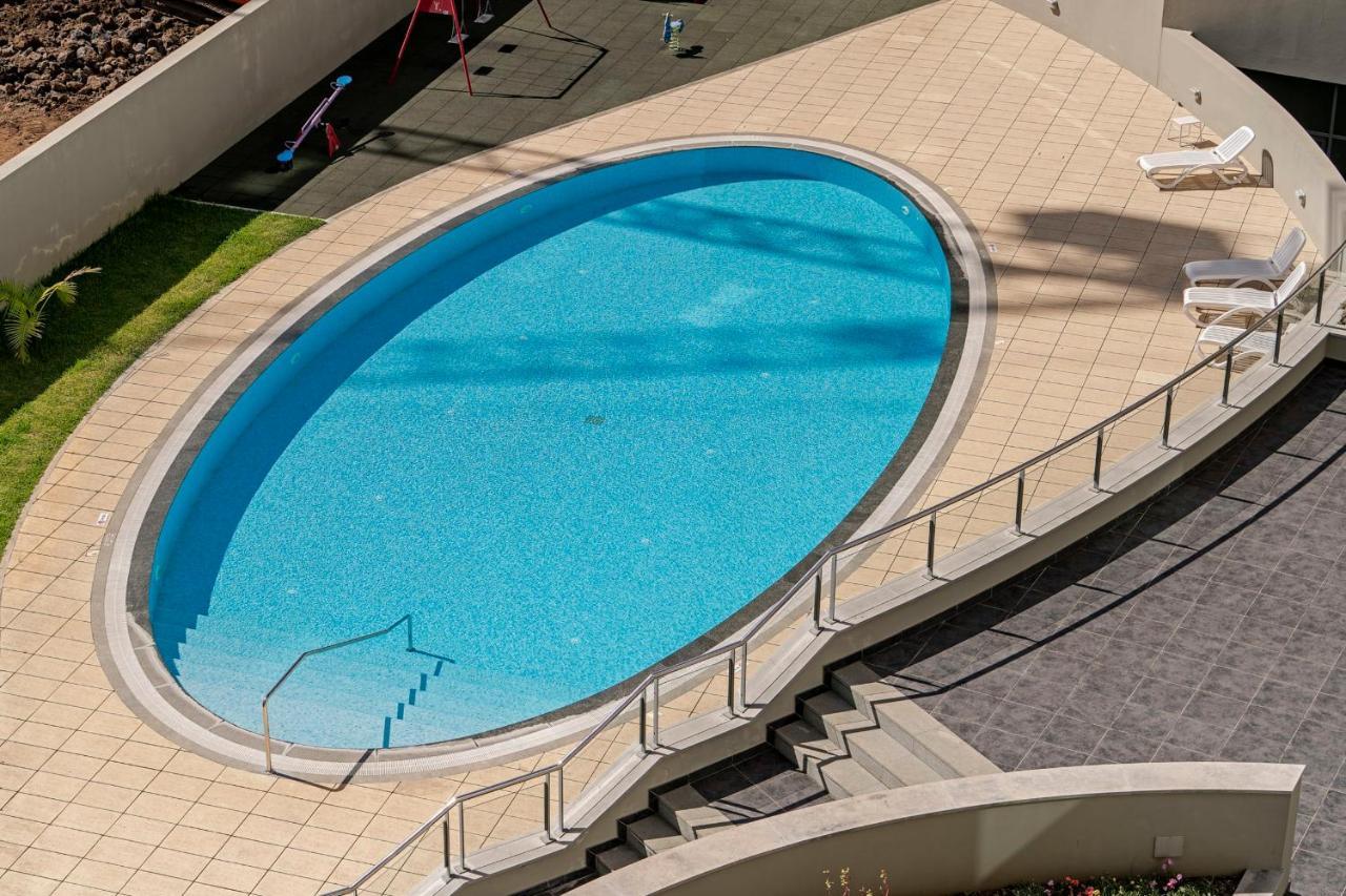 Piornais Residence I By An Island Apart ฟุงชาล ภายนอก รูปภาพ